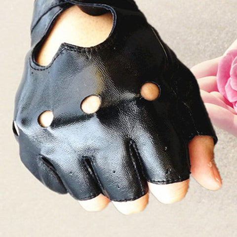 Image of Heart Shaped Fingerless Gloves