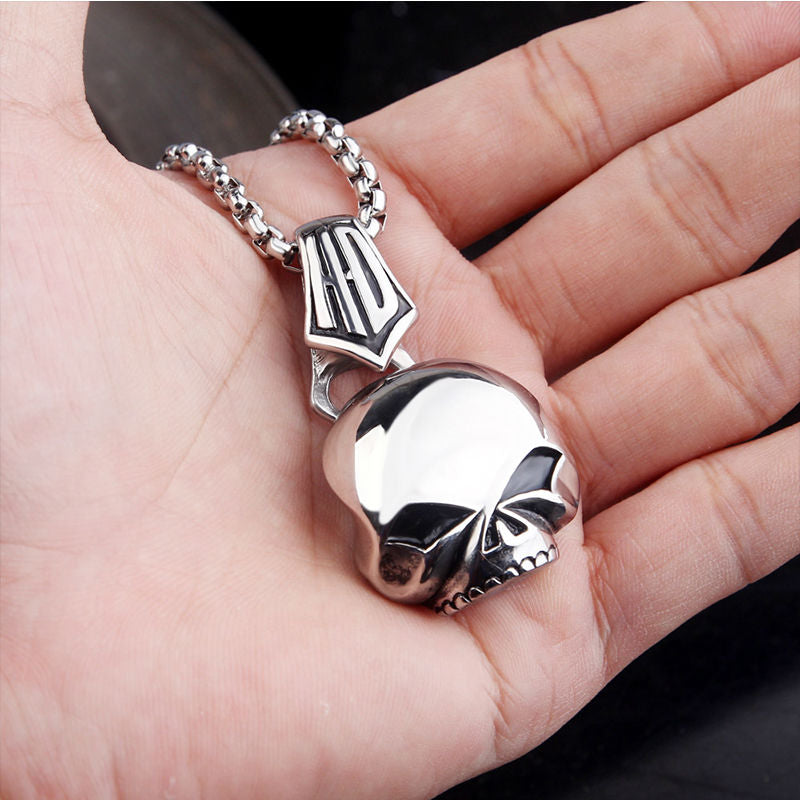 (One) SS HD Skull Pendant and Necklace Set